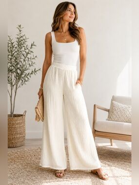 Urban Threads | Size 14| Cream Textured Wide Leg pants. CR-8